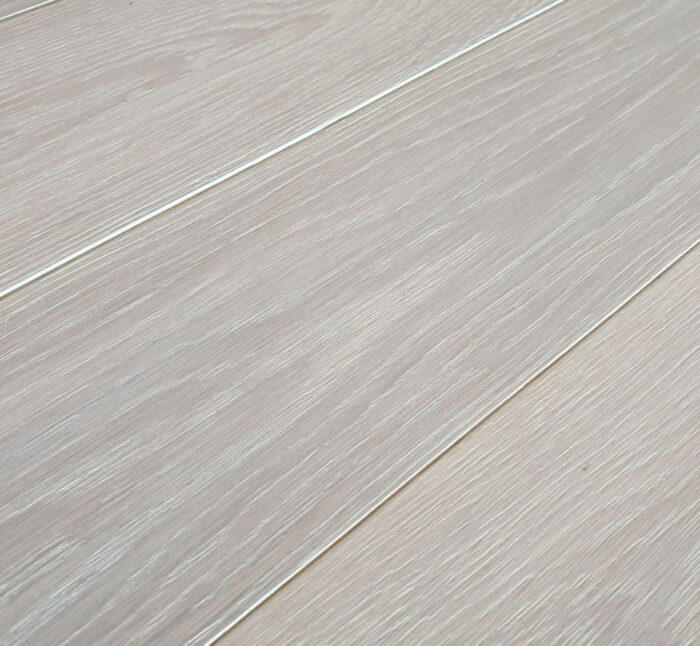 Bodendiele – Farbton Polar